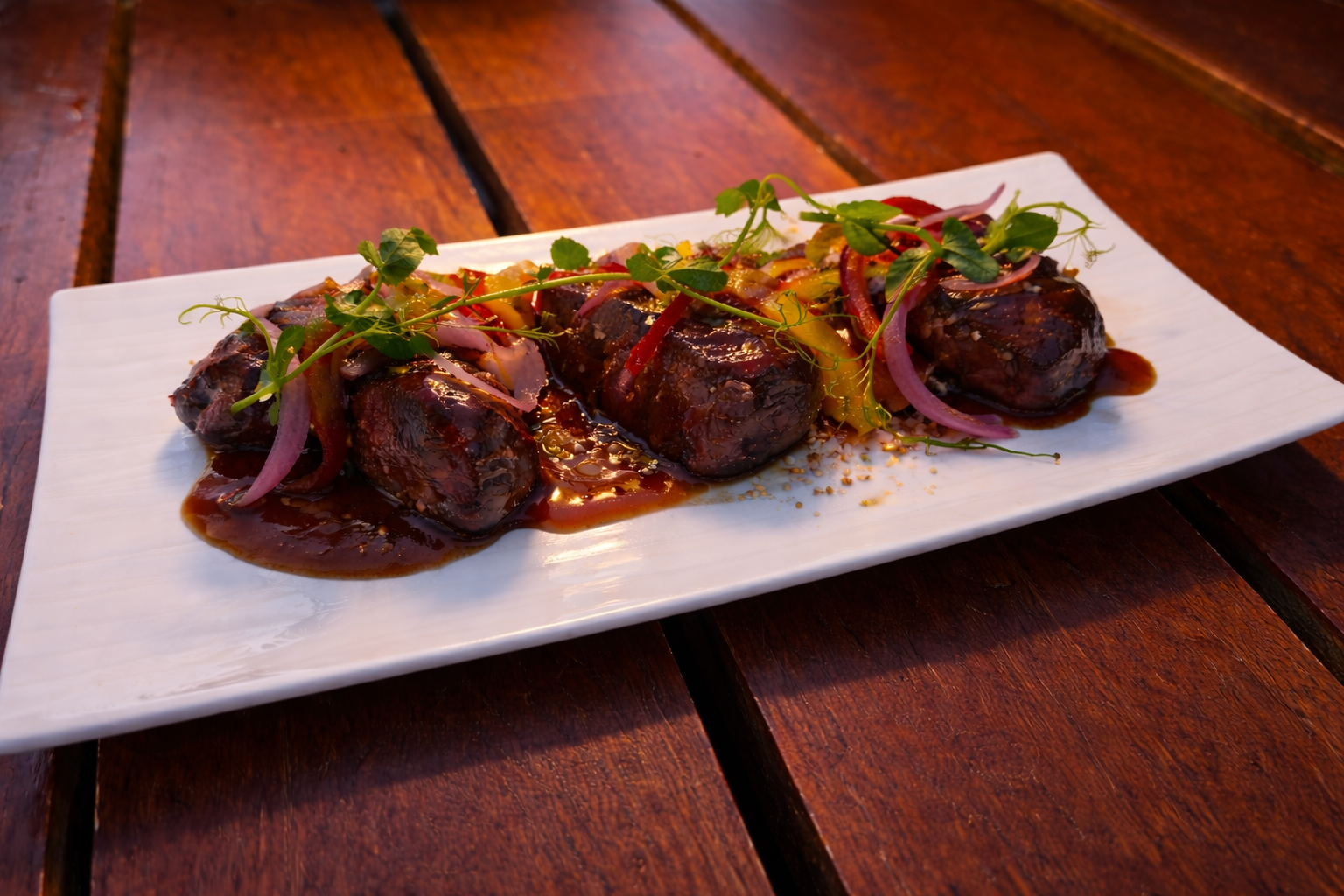 Dining at Aulani, Disney Vacation Club Villas image