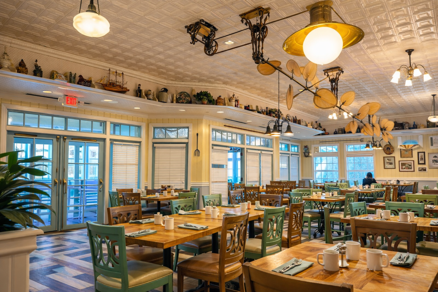 Dining at Disney's Old Key West Resort image